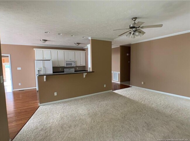 Building Photo - 3636 Standard Dr