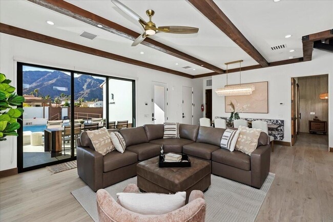 Building Photo - 51120 Avenida Navarro