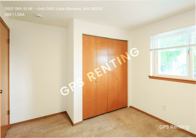 Building Photo - 11601 19th St NE