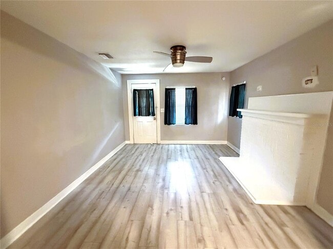 Building Photo - 2221 23rd Ave S