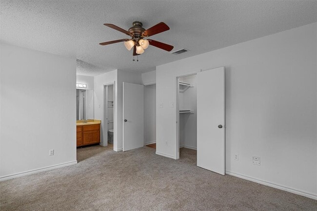 Building Photo - 2602 Alcott Ln