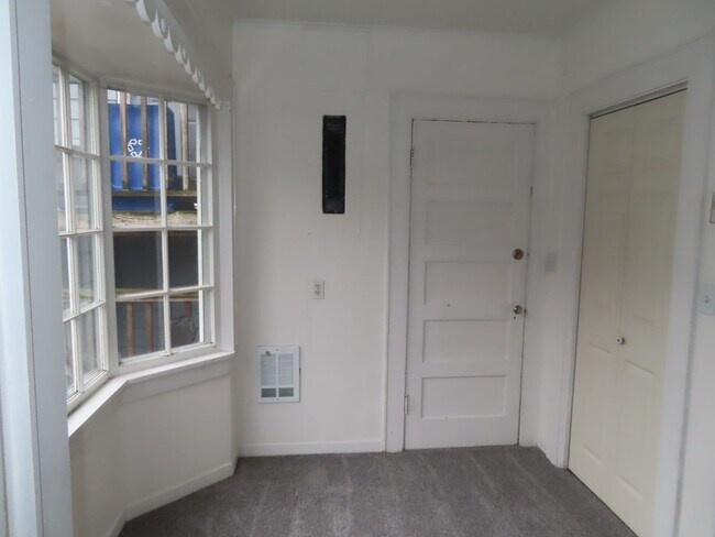 Building Photo - 1383Coburg - FH