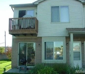 Building Photo - 27725 Carini Villa St