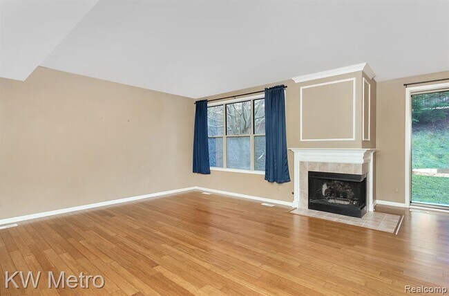 Building Photo - 516 Newburne Pointe