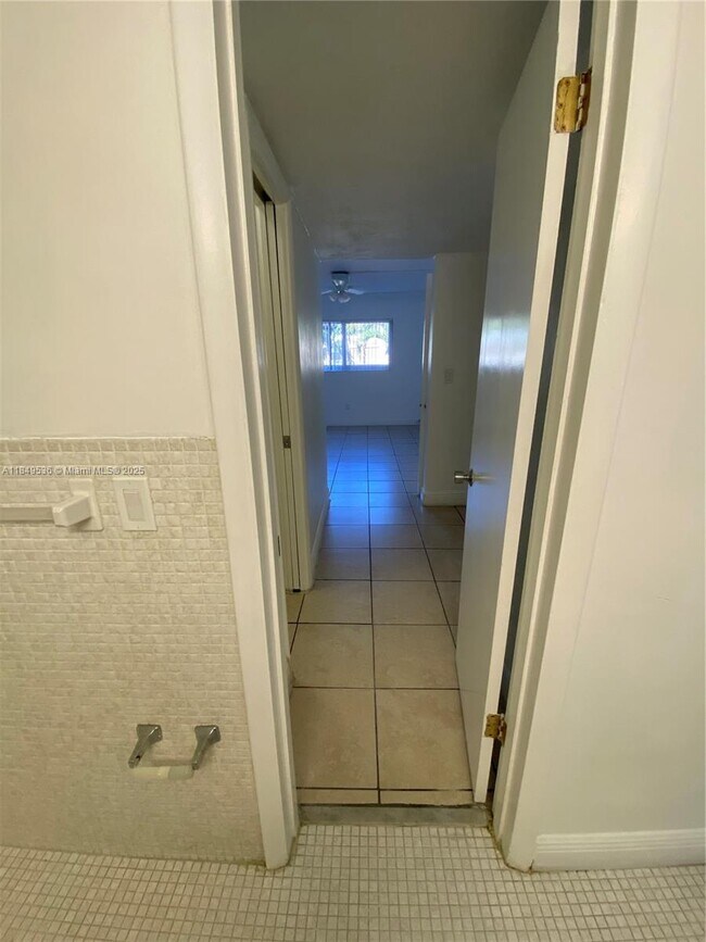 Building Photo - 7505 SW 82nd St