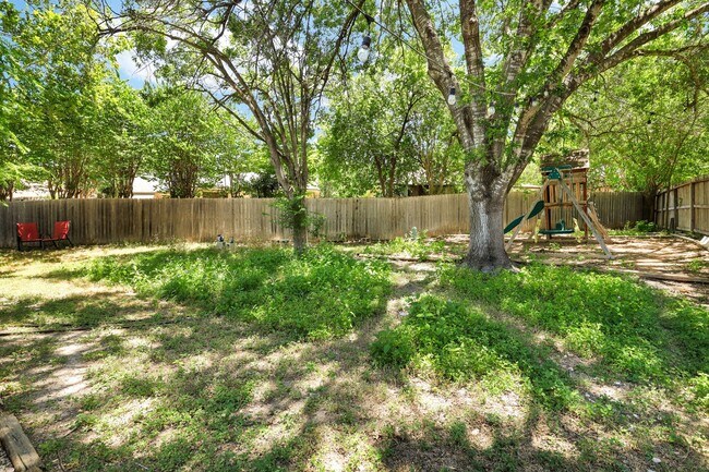 Building Photo - ***APPLICATION CURRENTLY UNDER REVIEW***Co...