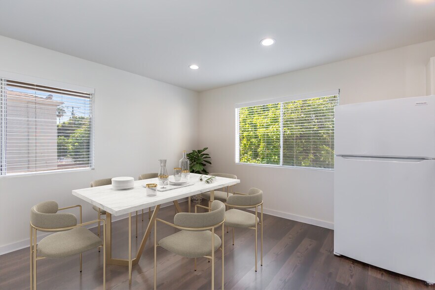 Dining Room - 11481 Cumpston St