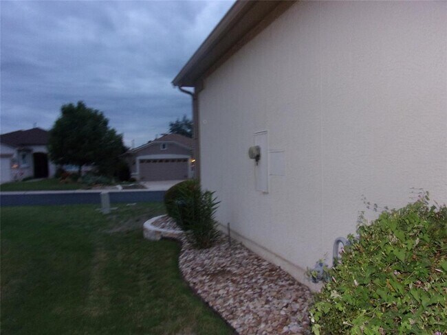 Building Photo - 721 Independence Creek Ln