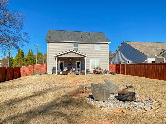 Building Photo - 489 Berry Shoals Rd