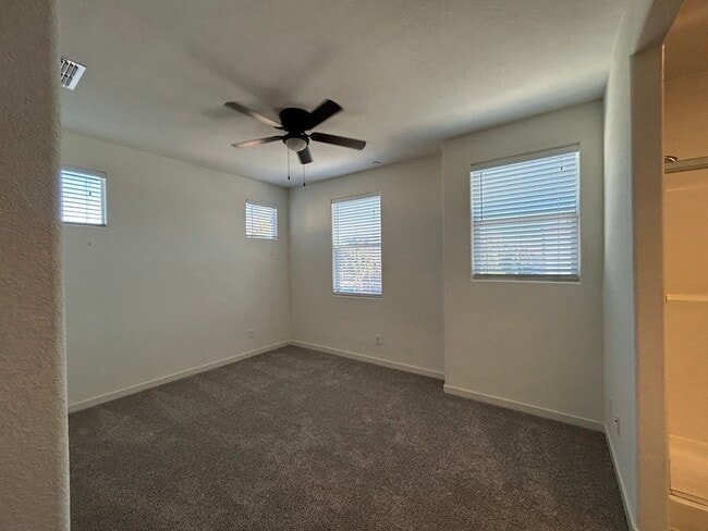 Building Photo - 3998 E Commerce Way