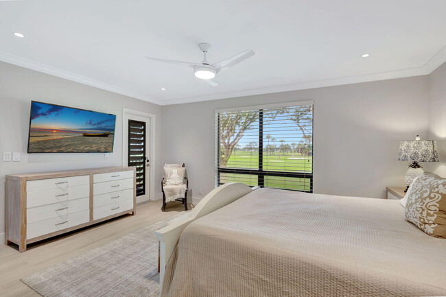 Building Photo - 438 Brackenwood Ln S