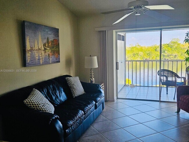 Building Photo - 1335 Mainsail Dr