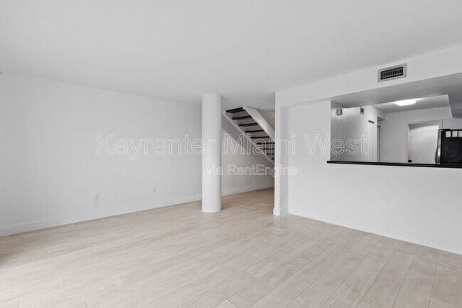 Building Photo - 2977 McFarlane Rd
