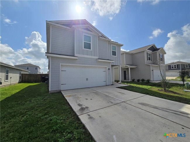 Building Photo - 761 Greenway Trl