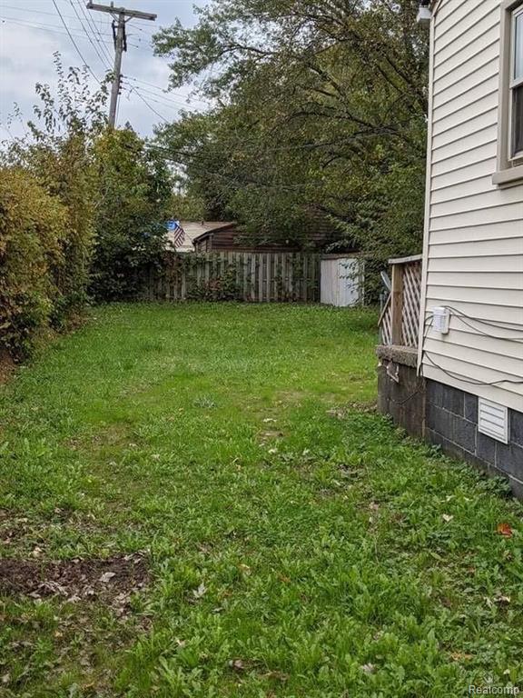 Building Photo - 5833 Harold St