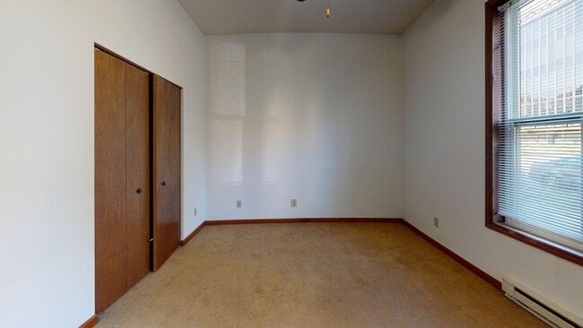 Building Photo - 11 E Gilman St