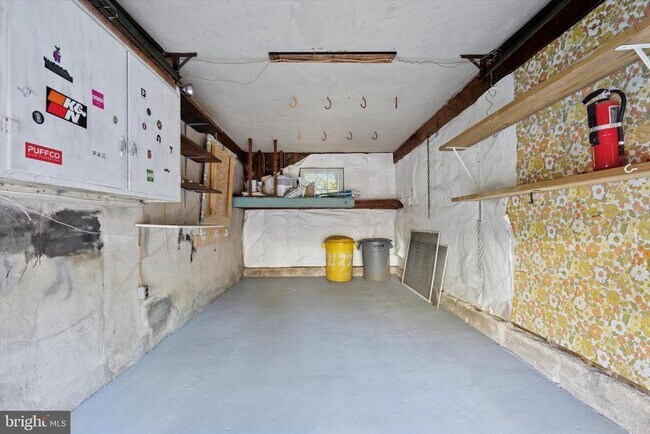 Building Photo - 433 Haverford Rd