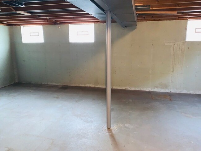 Building Photo - 953-955 Drexel Dr. NE