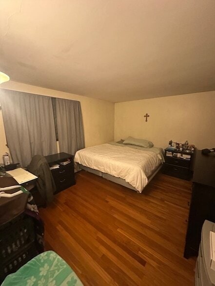 Building Photo - 28 Olcott St