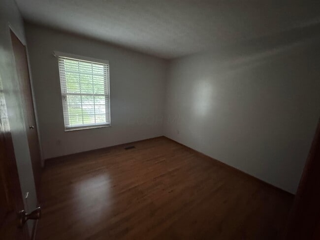 Building Photo - 2975 Stillmeadow Dr