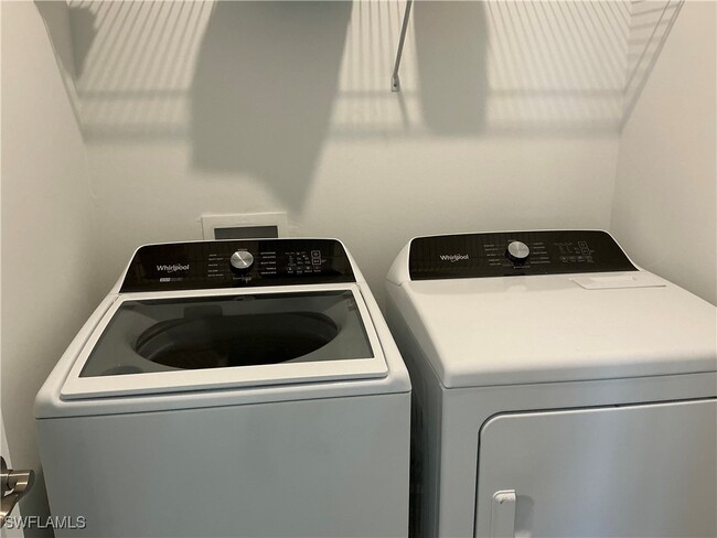 Building Photo - 24840 Marina Del Ray Dr