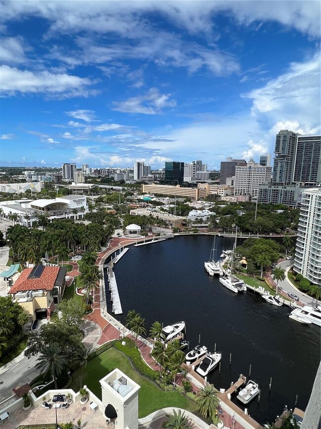 Building Photo - 600 W Las Olas Blvd