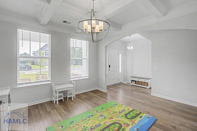 Building Photo - 160 Spring Hill Dr