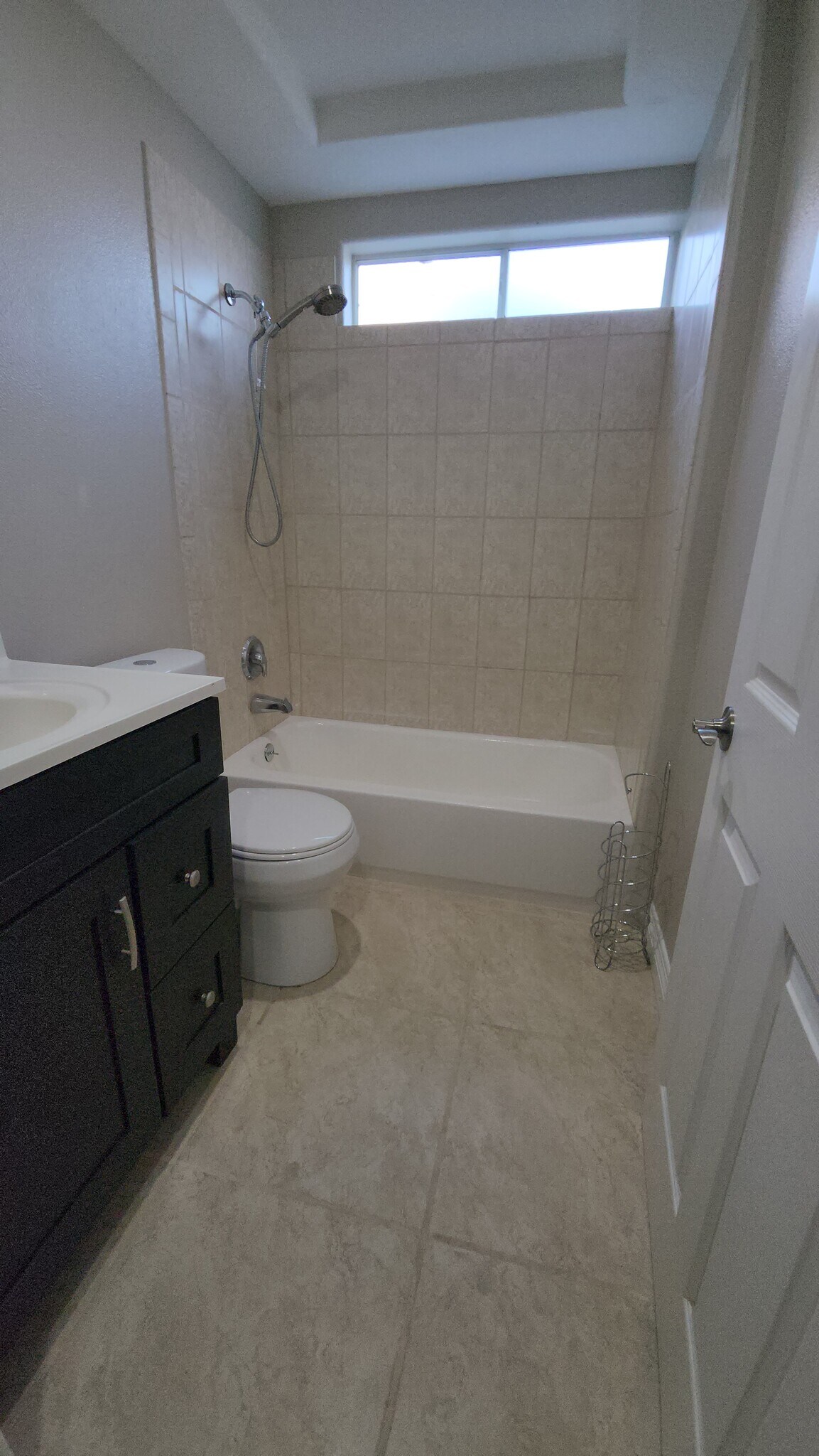 Building Photo - 10405 Anzac Ave