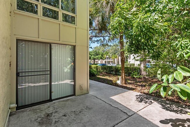 Building Photo - 2232 Bahia Vista St