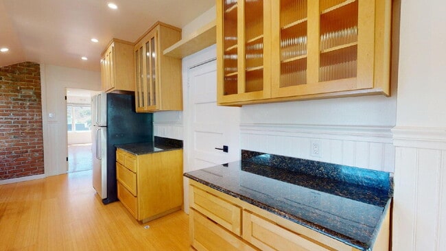 Building Photo - Elegant & Updated 2BR / 1BA Apartment with Beautiful City Views — Corona Heights