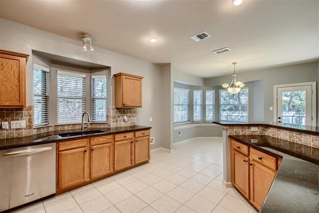 Building Photo - 5320 Spirea Cove