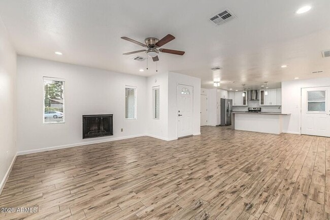 Building Photo - 937 N 85th St