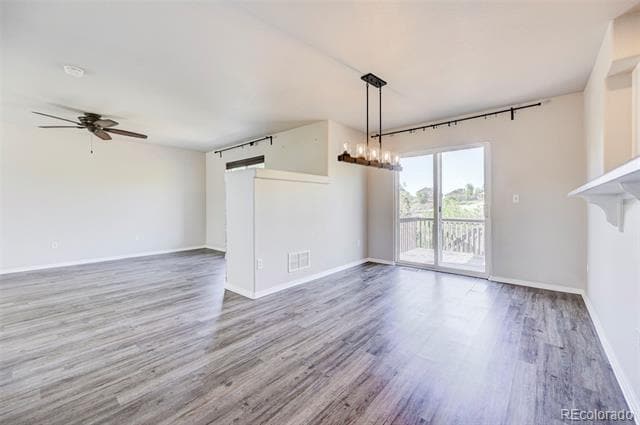 Building Photo - 835 Ridgebury Pl
