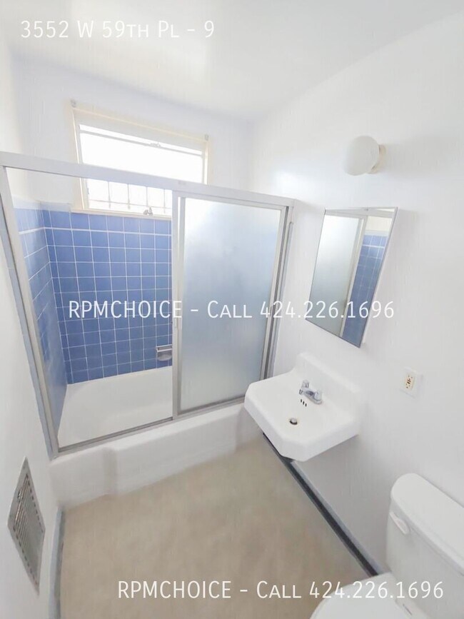 Building Photo - 3552 W 59th Pl