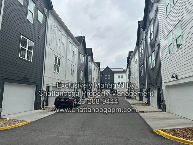 Building Photo - 1480 Chatt City Wy