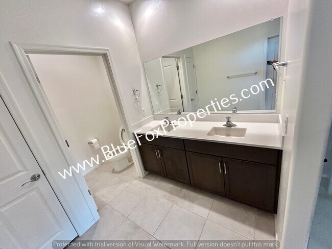 Building Photo - 7702 S Via Casa De Campo
