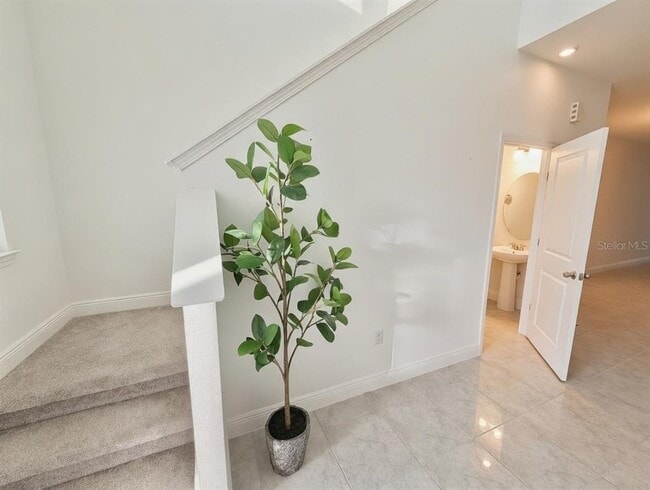 Building Photo - 2104 Axel St