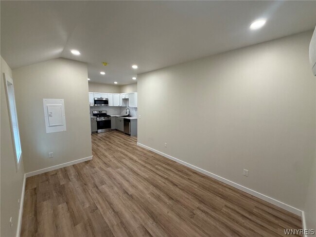 Building Photo - 59 Olcott St