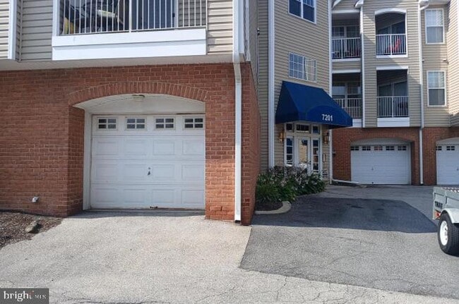 Building Photo - 7201 Bogley Rd