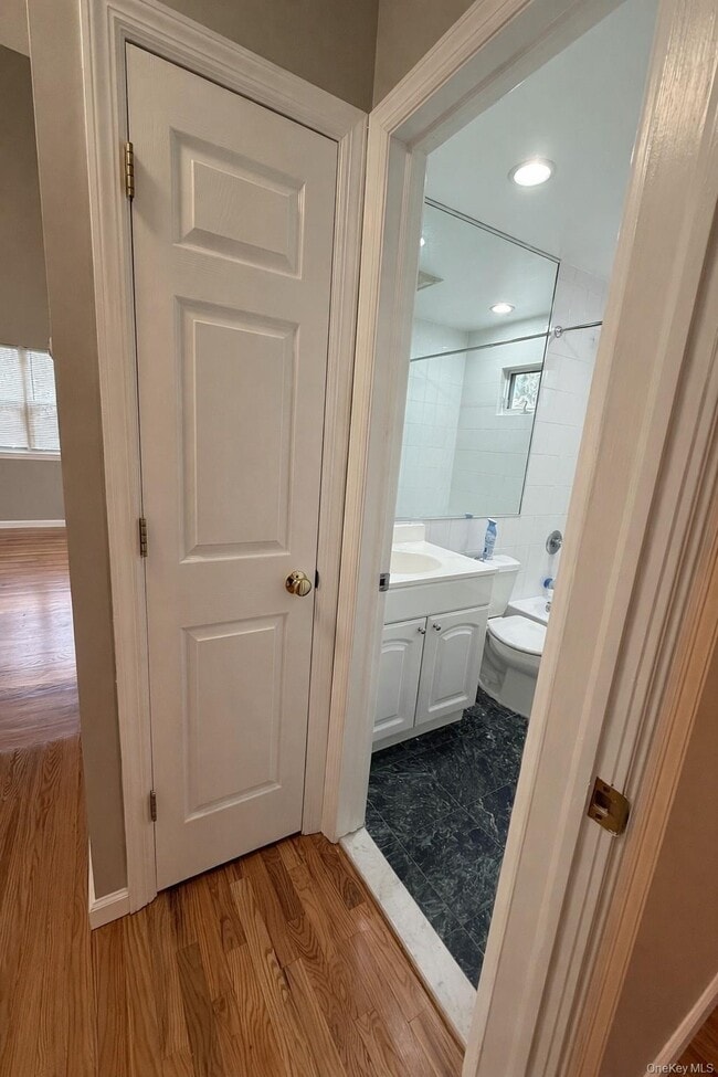 Building Photo - 85 Smithtown Blvd