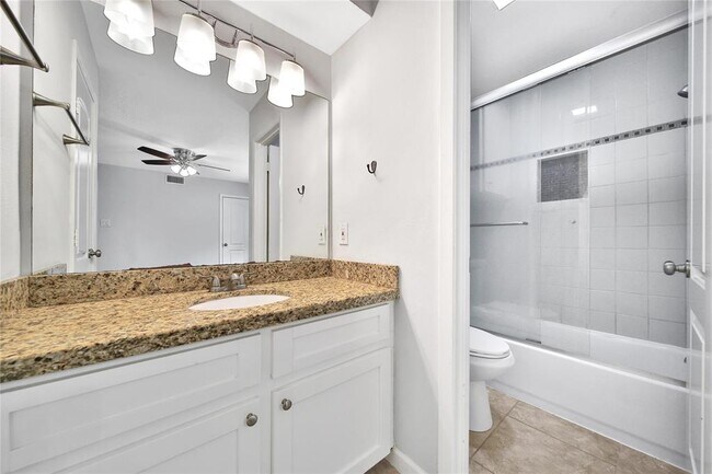 Building Photo - 259 Spring Pines Dr