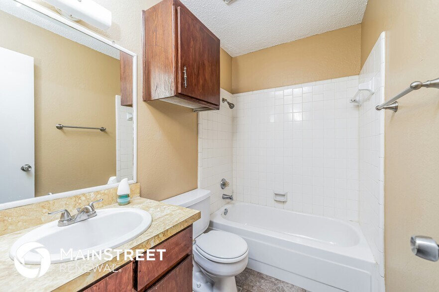 Building Photo - 4119 Gentle Springs Dr