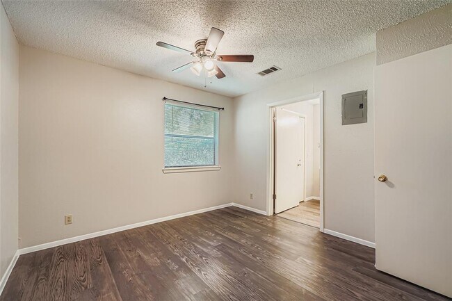 Building Photo - 4405 Avenue A