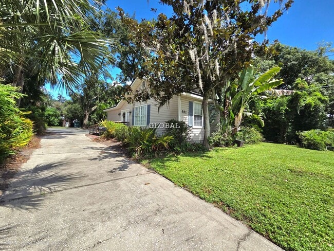 Primary Photo - Charming 2-Bedroom Home within 3 miles of ...