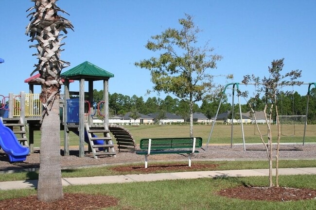 Building Photo - 221 Wooded Crossing Cir