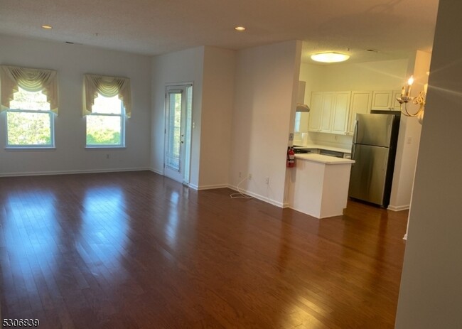 Building Photo - 1123 Brittany Dr