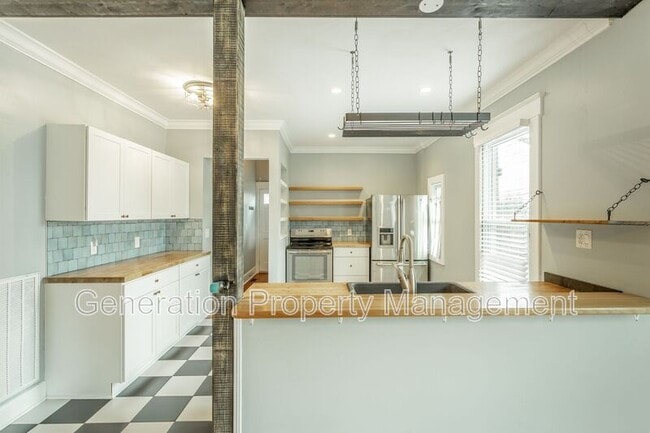 Building Photo - 1126 W Mississippi Ave