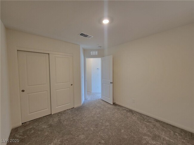 Building Photo - 3652 Valpacos Ln