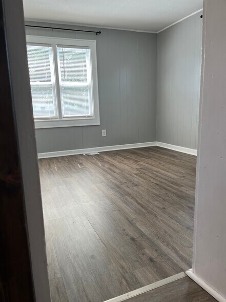 Building Photo - 100 Arnett Ave