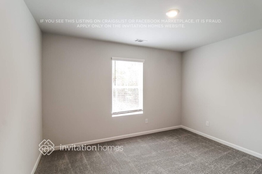 Building Photo - 455 Amelia Ln